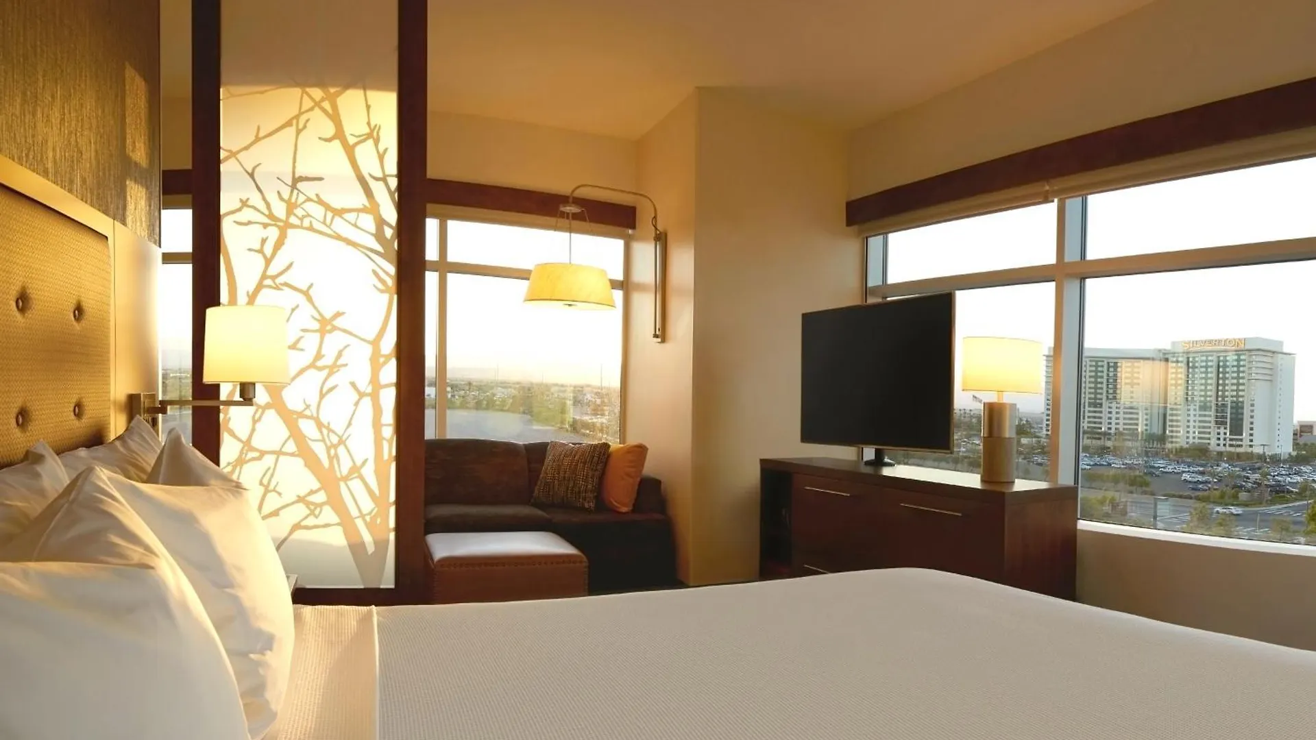 Hyatt Place Las Vegas At Silverton Village