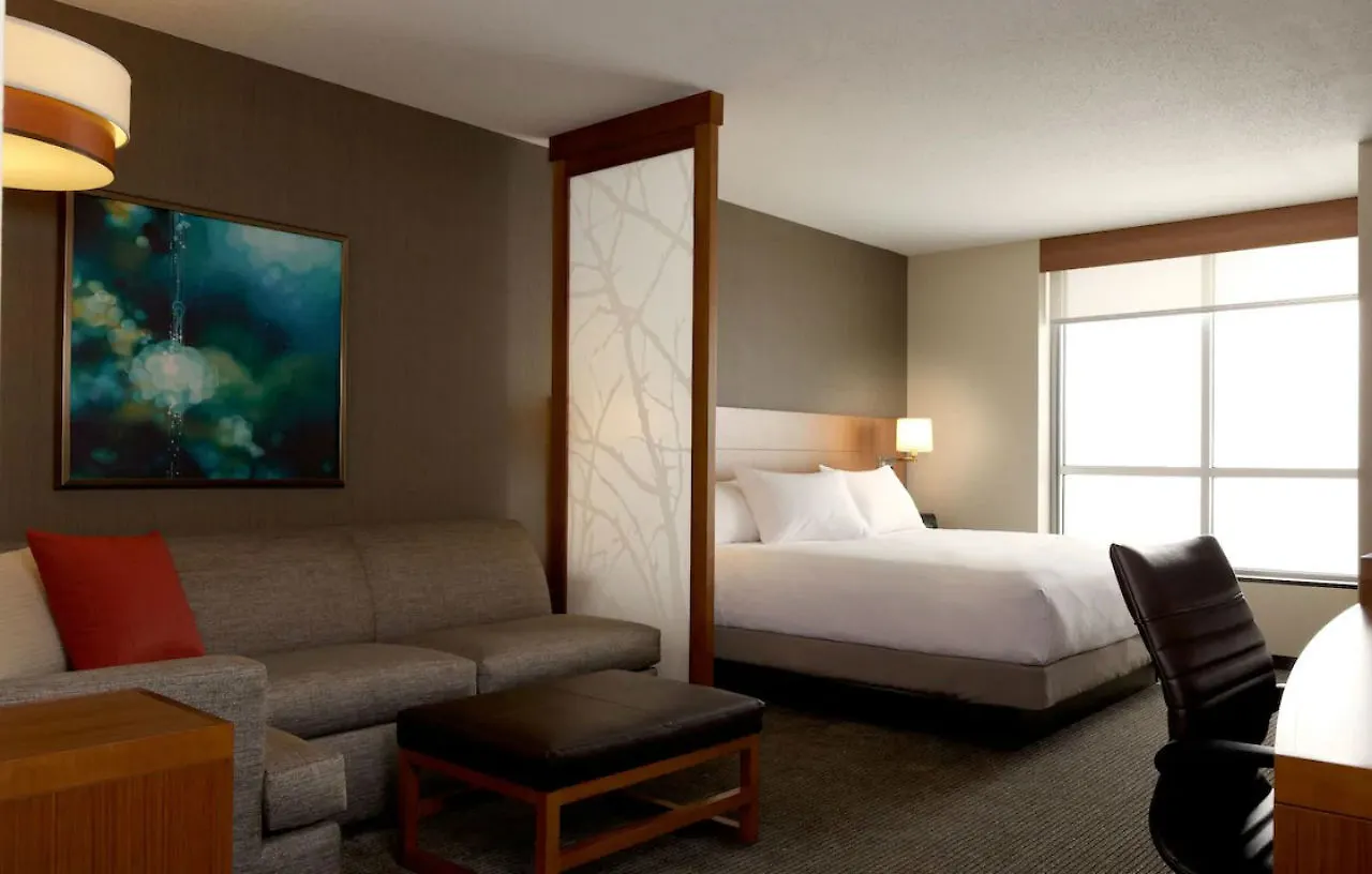 Hyatt Place Las Vegas at Silverton Village
